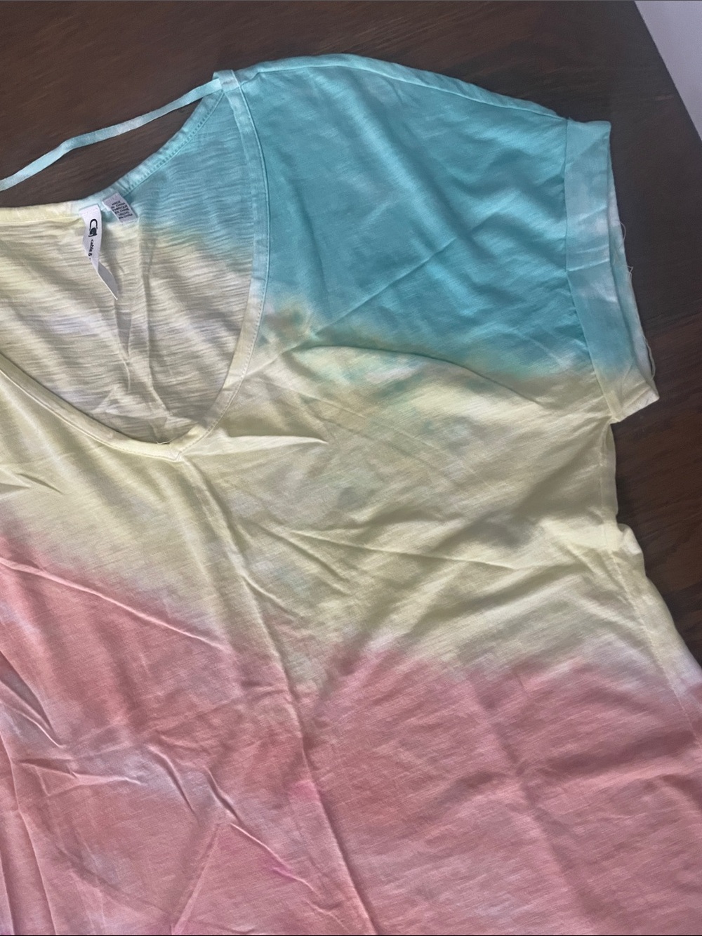 Cable & Gauge Pastel Tie-Dye V-Neck Short Sleeve Top - Picture 3 of 4